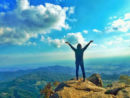 【登山者必見!】行動食で登山を100倍快適に!失敗しない選び方と携行術
